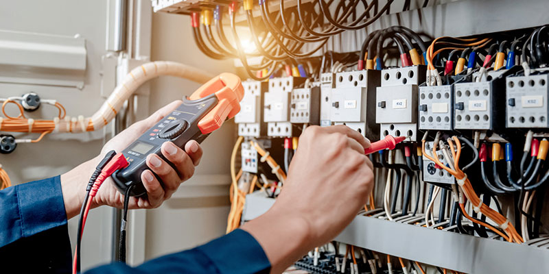 Hiring the Right Electrician: What to Look for